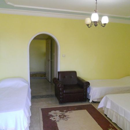 Baris Hotel Erdemli Bagian luar foto