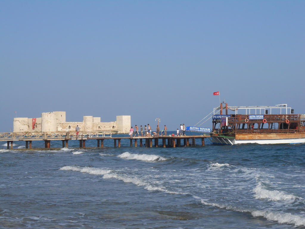 Baris Hotel Erdemli Bagian luar foto