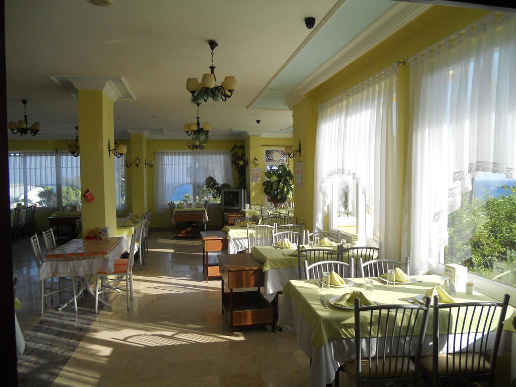 Baris Hotel Erdemli Bagian luar foto